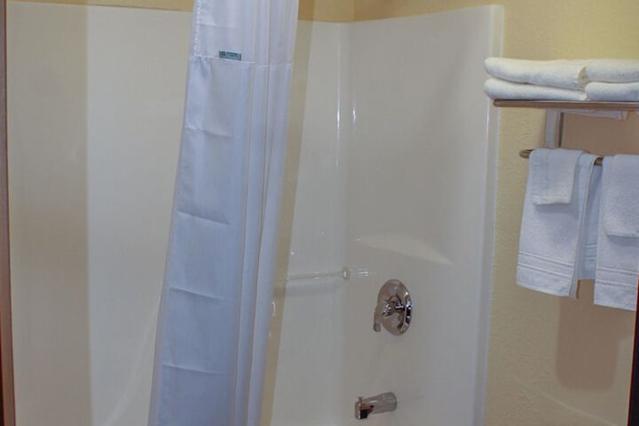 Room 15 of 25