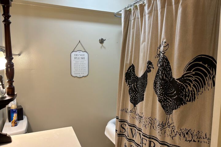 Room 65 of 82