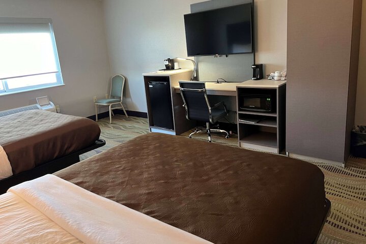 Room 17 of 25