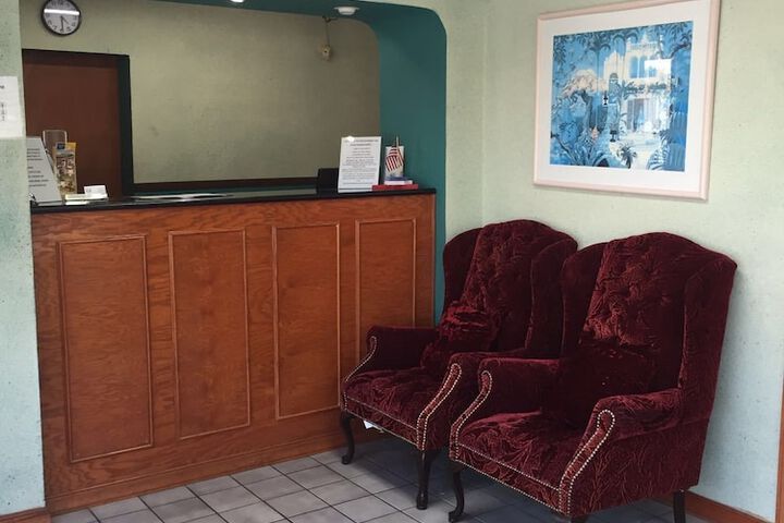 Economy Inn