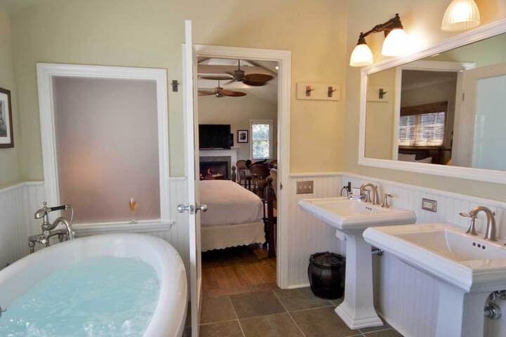 Hot Tub 127 of 137