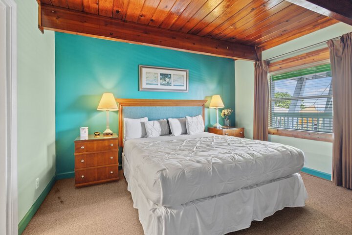 Room 35 of 70
