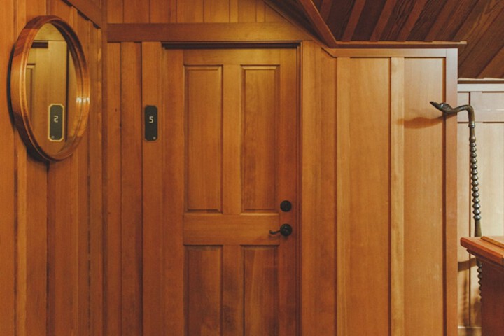 Ballroom/Hall 138 of 147