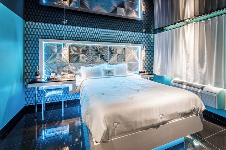 Room 32 of 83
