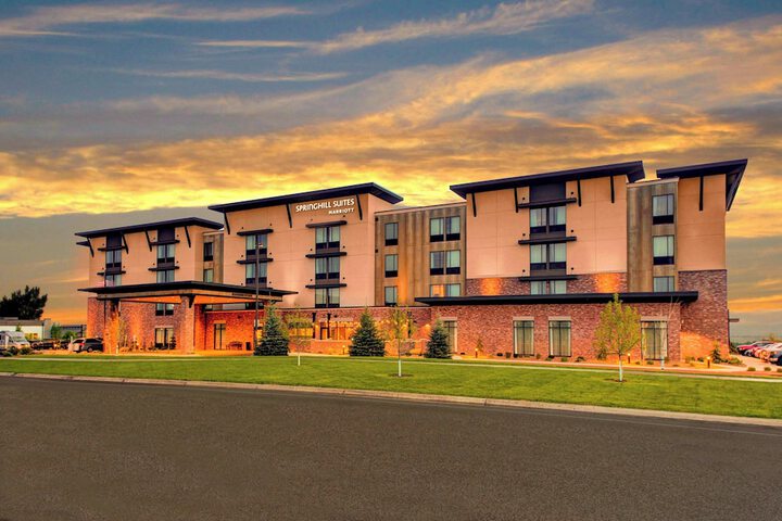 Hotel 2 of 56