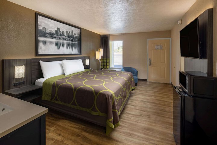 Room 17 of 26