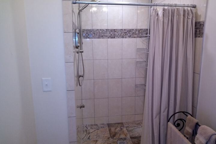 Room 15 of 32