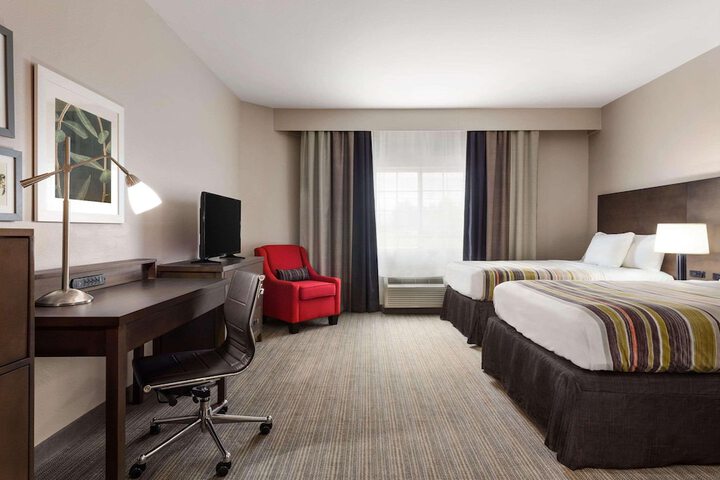 Room 8 of 15