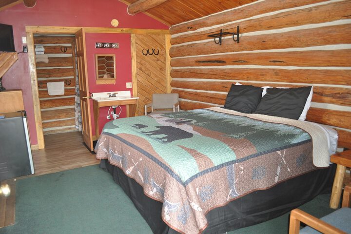 Room 26 of 77