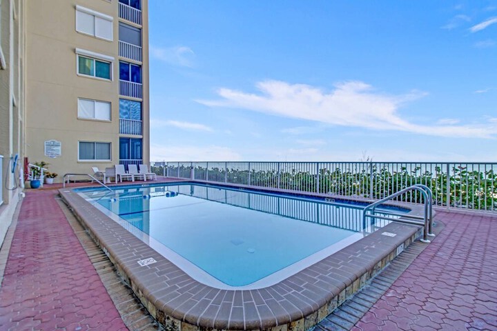 Hotel 45 of 65