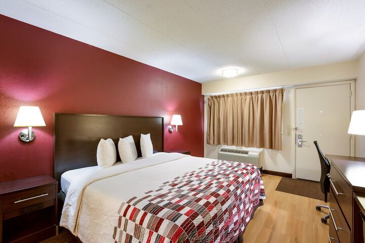 Room 35 of 40