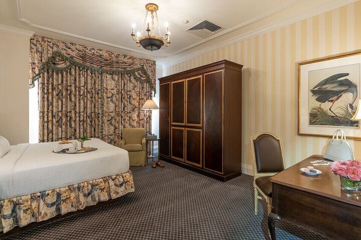 Room 13 of 66