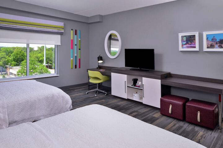 Hampton Inn & Suites Atlanta / Marietta