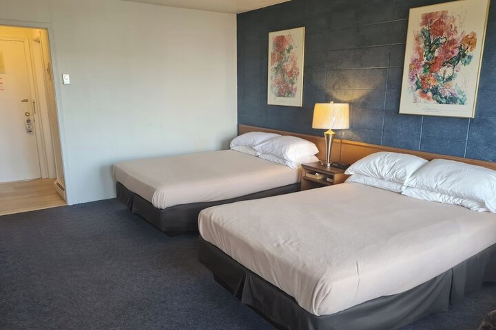 Room 26 of 46