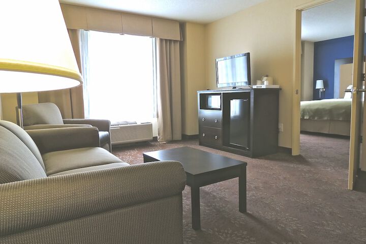 Room 25 of 36