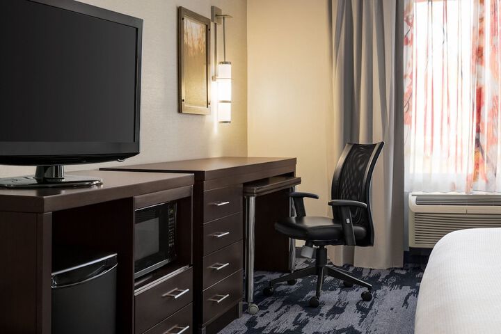 Room 18 of 51