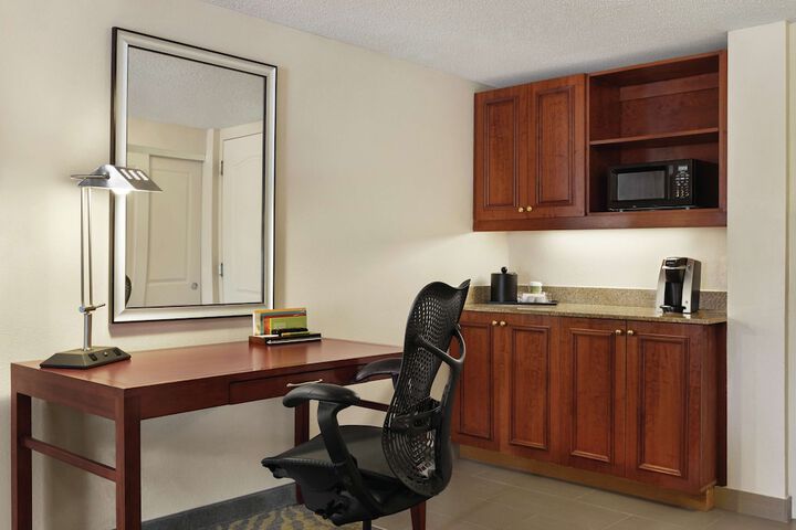 Room 21 of 40