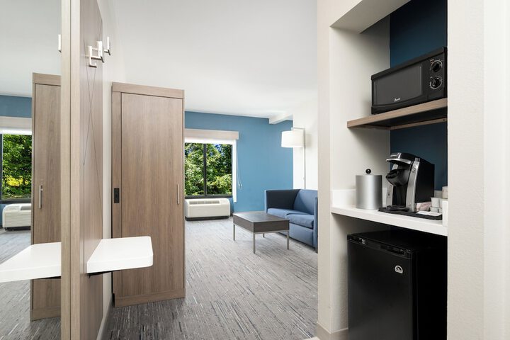 Room 18 of 57