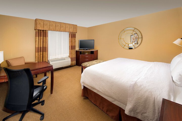 Room 8 of 30