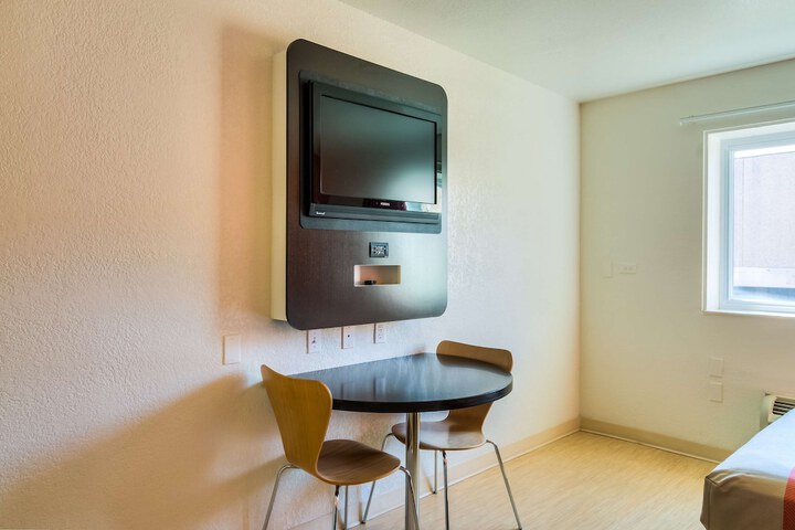 Room 19 of 31