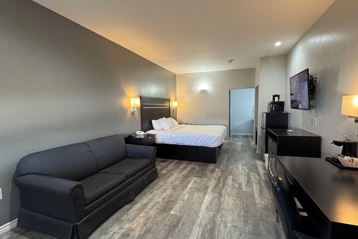 Room 40 of 72