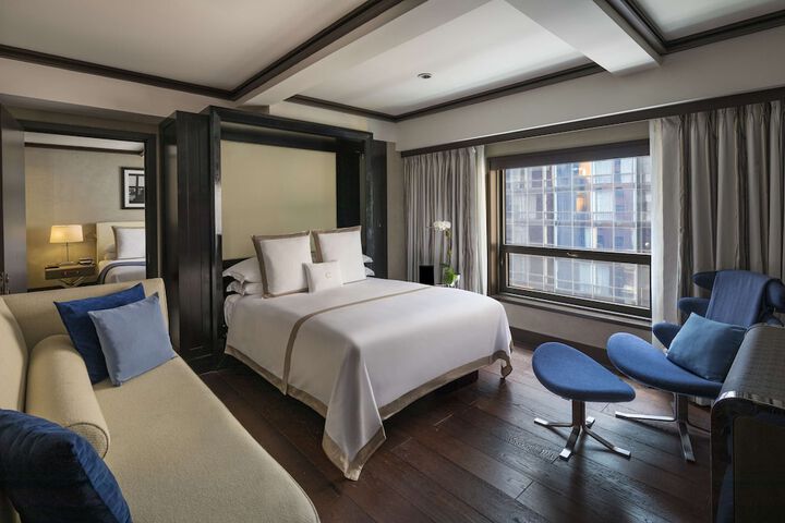 Room 42 of 70