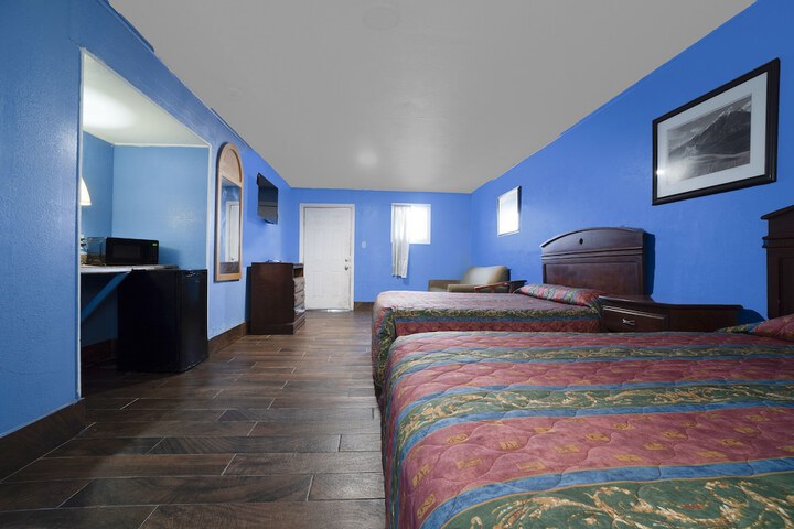 Room 52 of 64