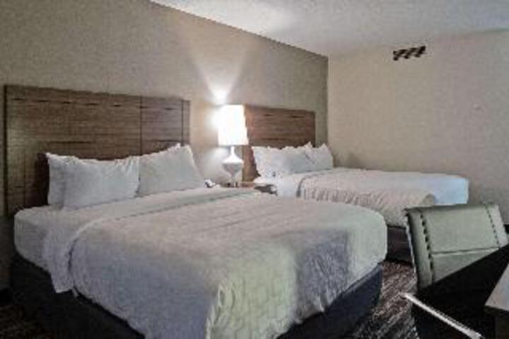 Emerald River Hotel