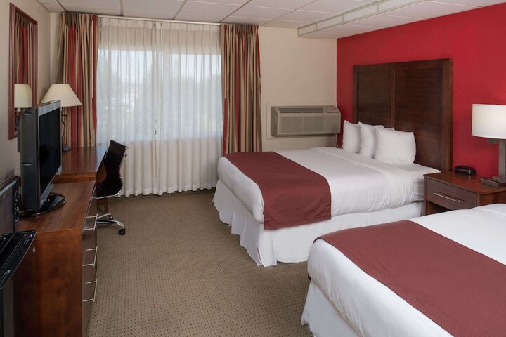 Room 15 of 32