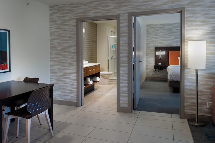 Room 19 of 48
