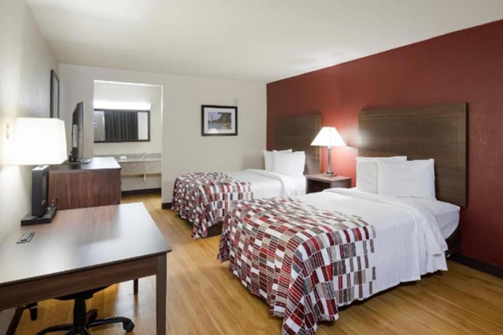 Room 4 of 14