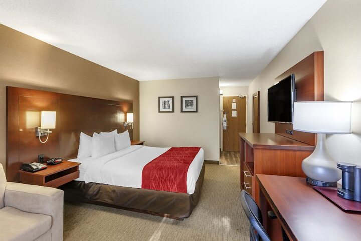 Room 8 of 24
