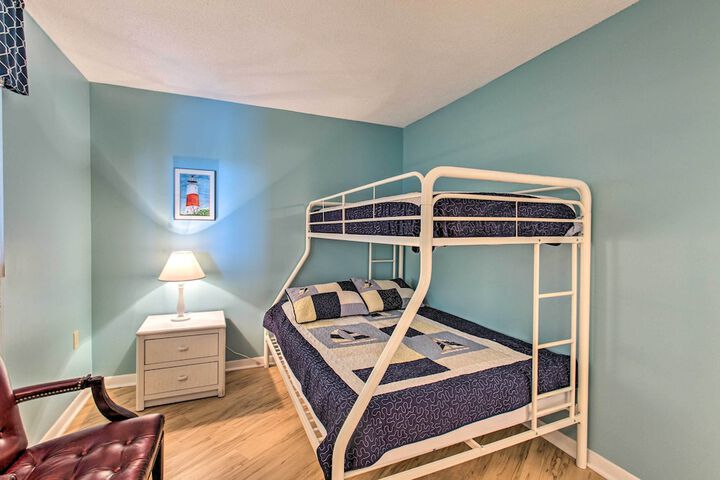 Room 17 of 34