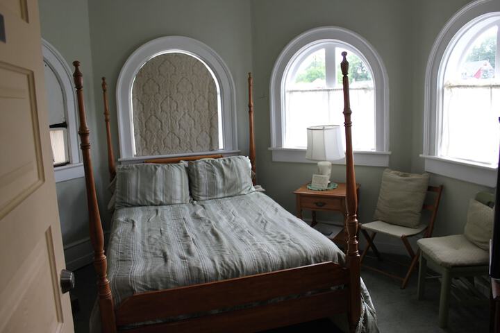 Victorian Charm Inn