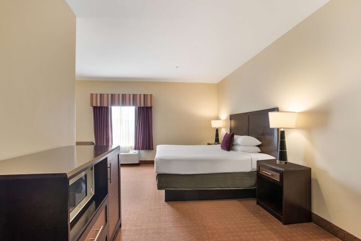 Knights Inn Bunkie