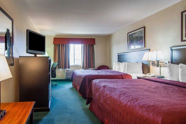 Room 22 of 107