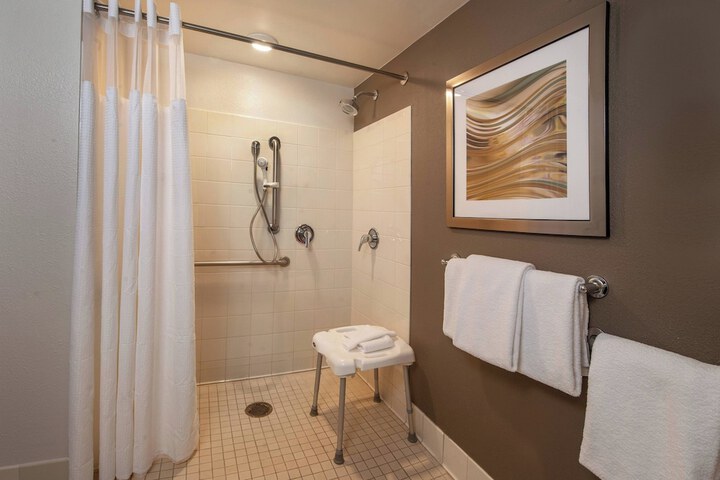 Courtyard by Marriott Dunn Loring Fairfax