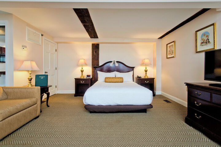 Room 21 of 47