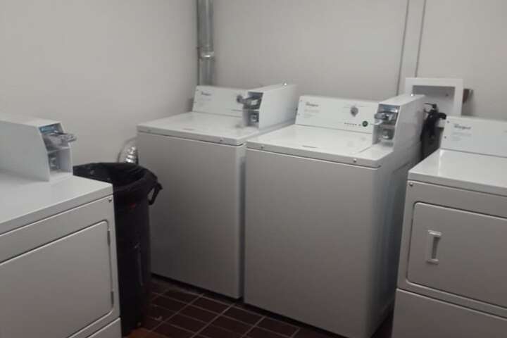 Room 33 of 75