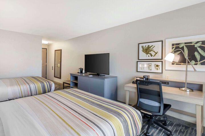 Room 30 of 46