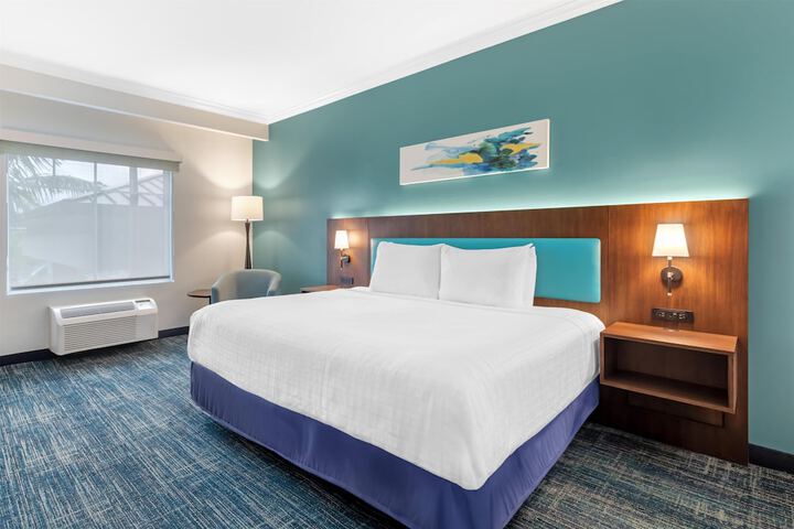 Best Western Plus Miami Airport North Hotel & Suites