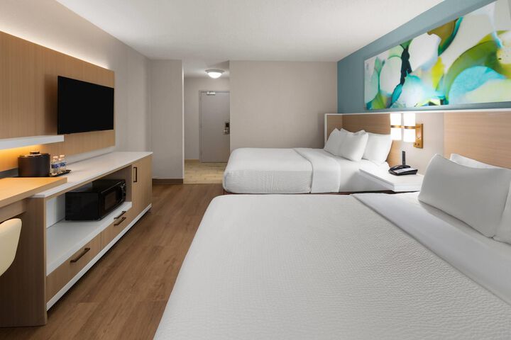 Wyndham Garden Romulus Detroit Metro Airport