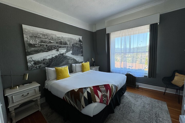 Hood River Hotel