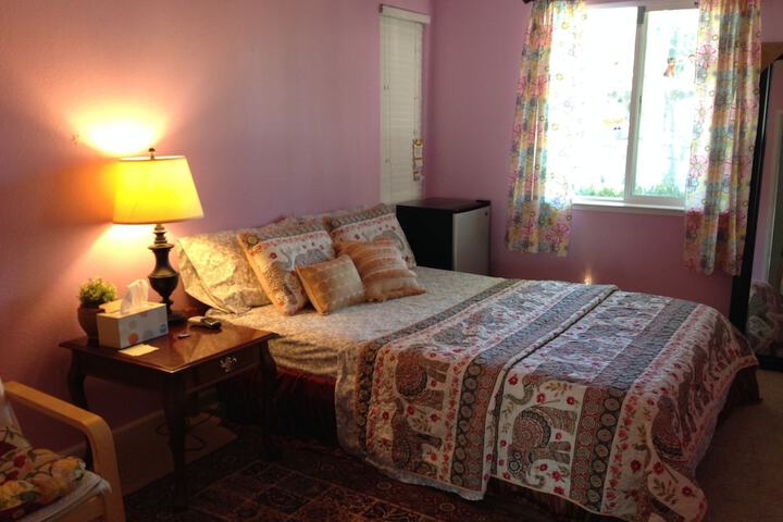 Room 11 of 22