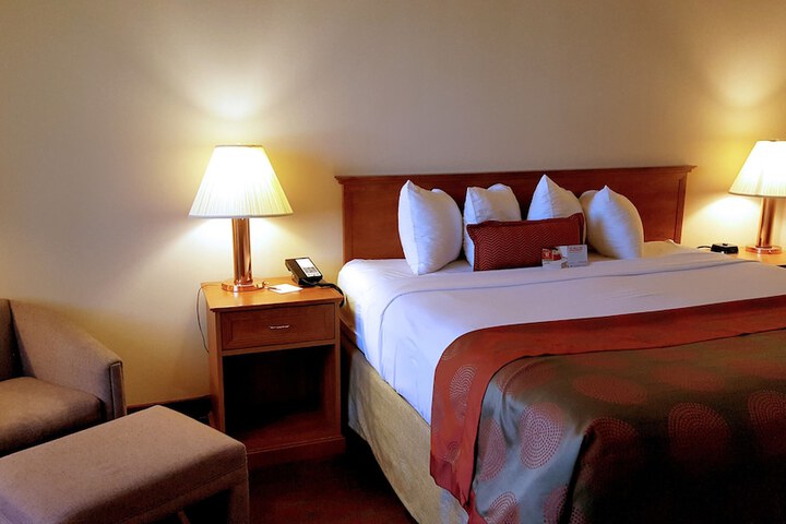 Room 26 of 39