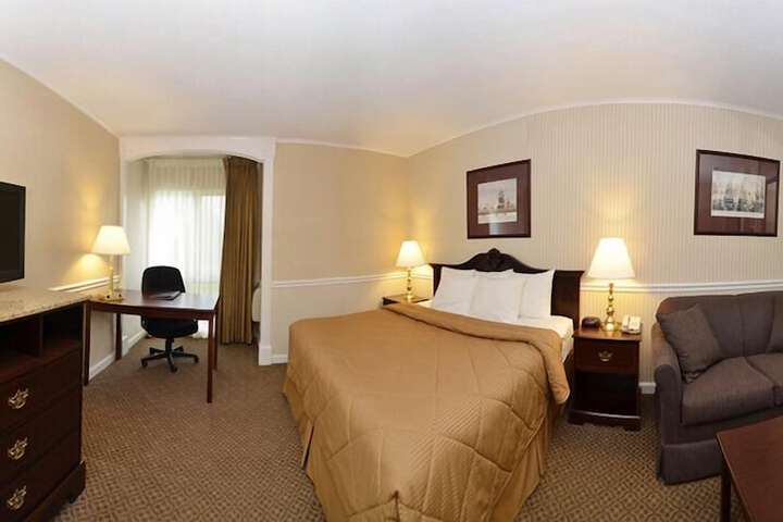 Room 44 of 65