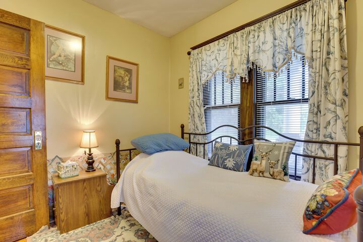 Charming Urbana Home Near Downtown!