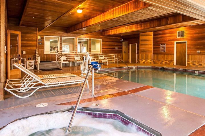 Pool 6 of 30