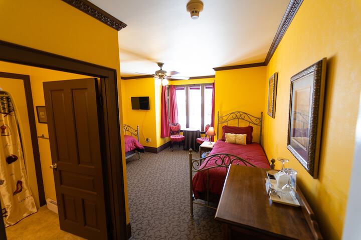 Room 57 of 103