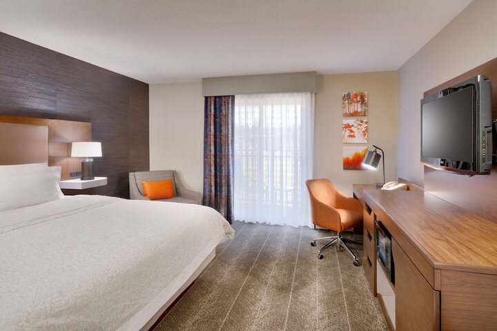 Room 11 of 39